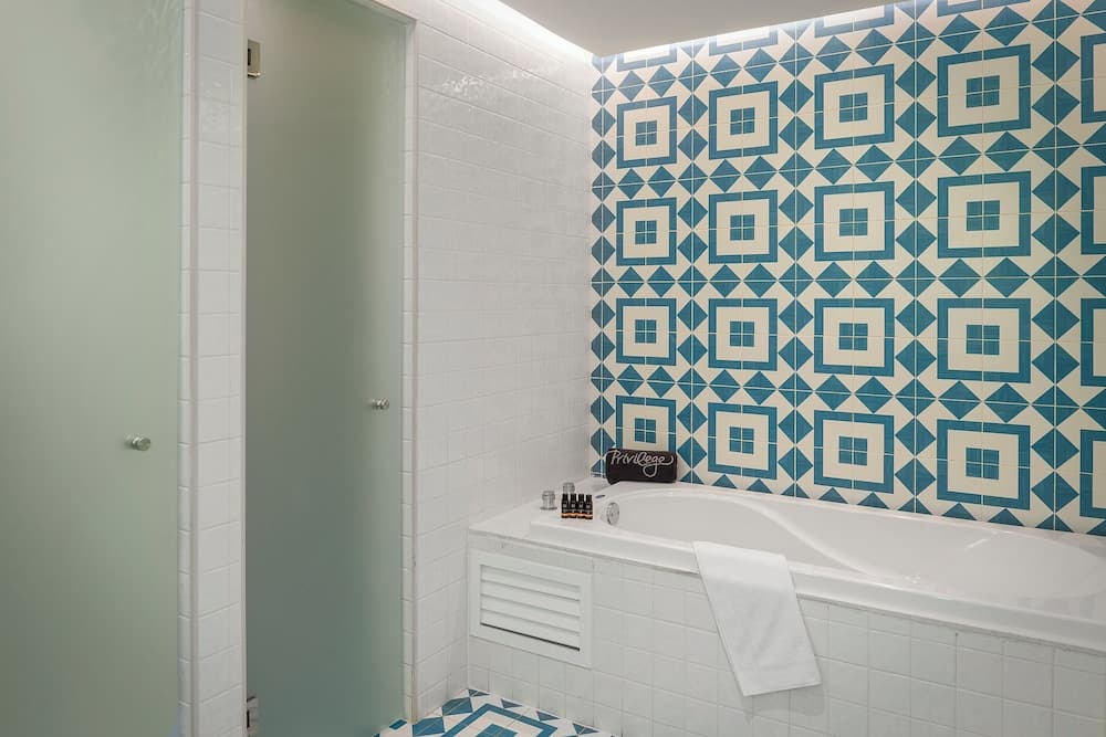 Ocean Riviera Paradise All Inclusive, Bathroom