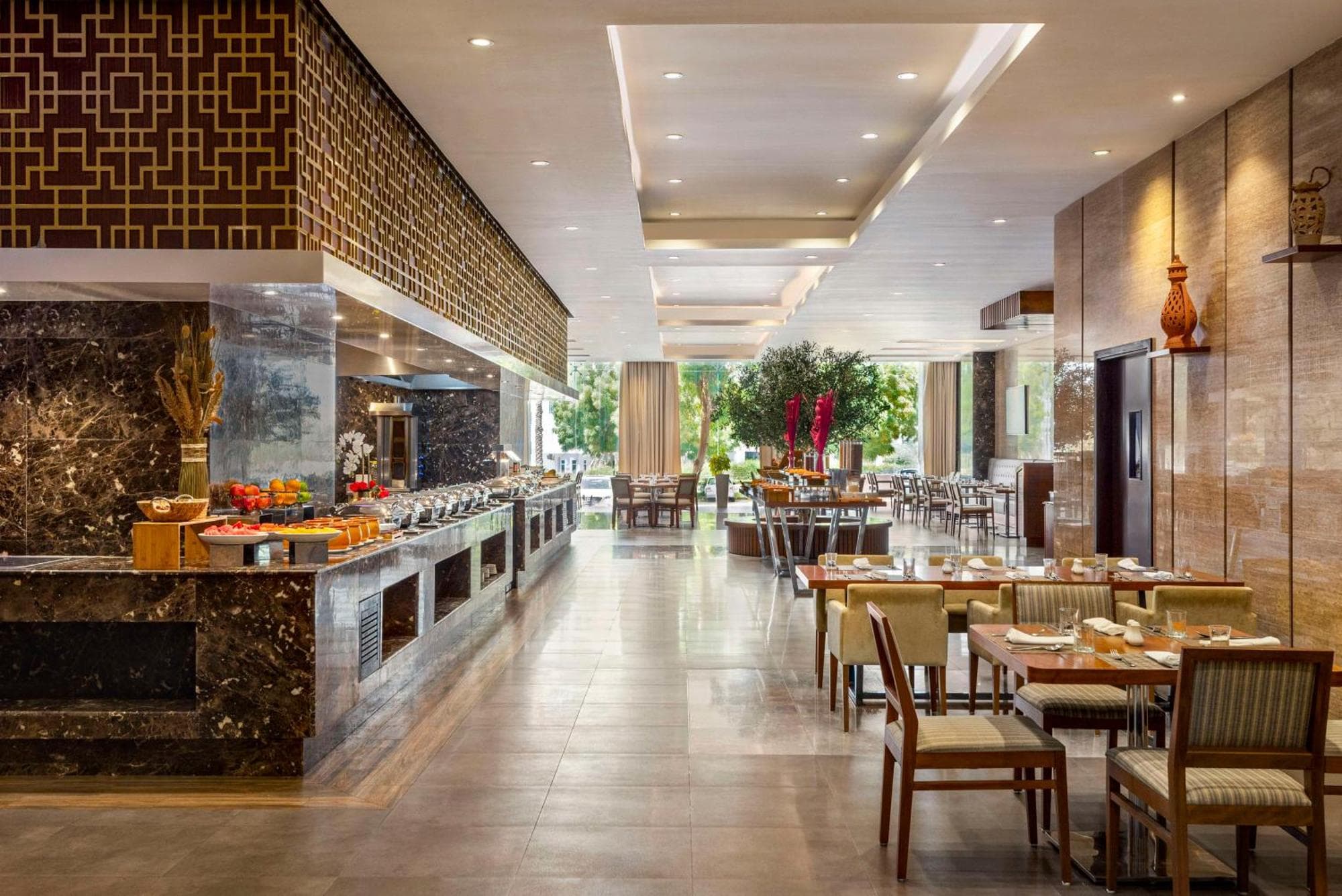 Radisson Hotel Muscat Panorama, 