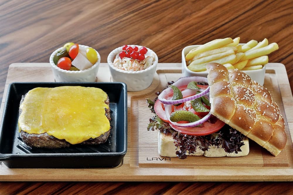 Conrad Makkah, Executive Lounge