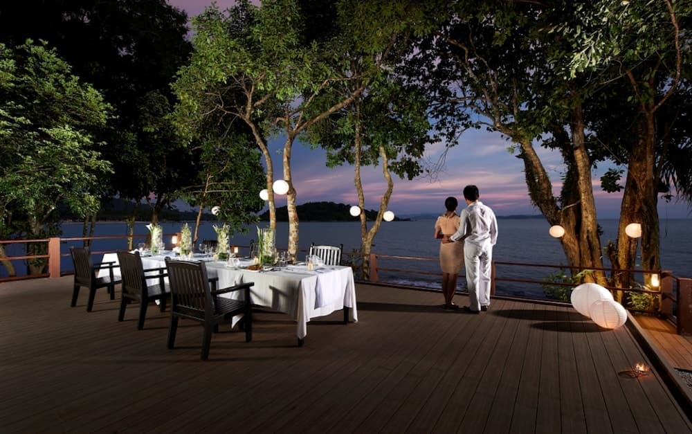 Berjaya Langkawi Resort, Couples dining