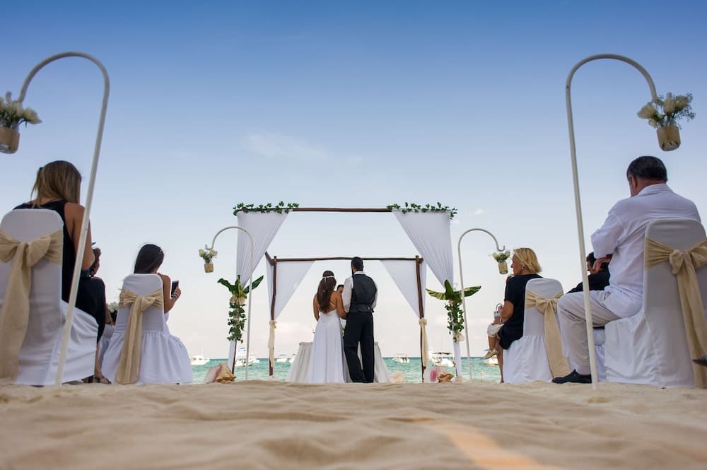 The Reef Coco Beach Resort & Spa- Optional All Inclusive, Indoor wedding