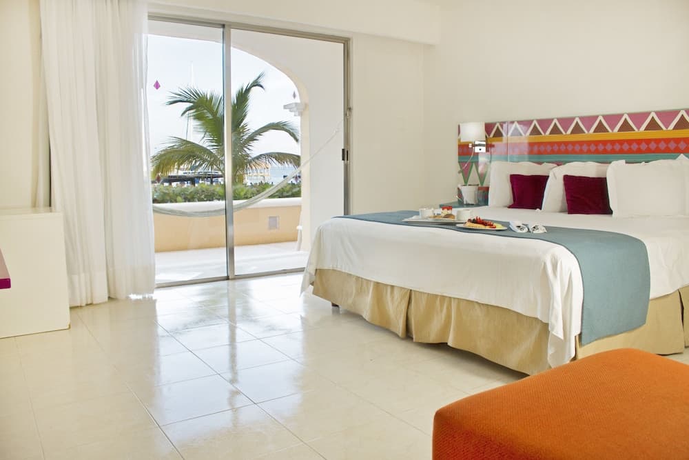 All Ritmo Cancun Resort & Water Park - All Inclusive [EXCLUSIVO BLOQUEOS], Room
