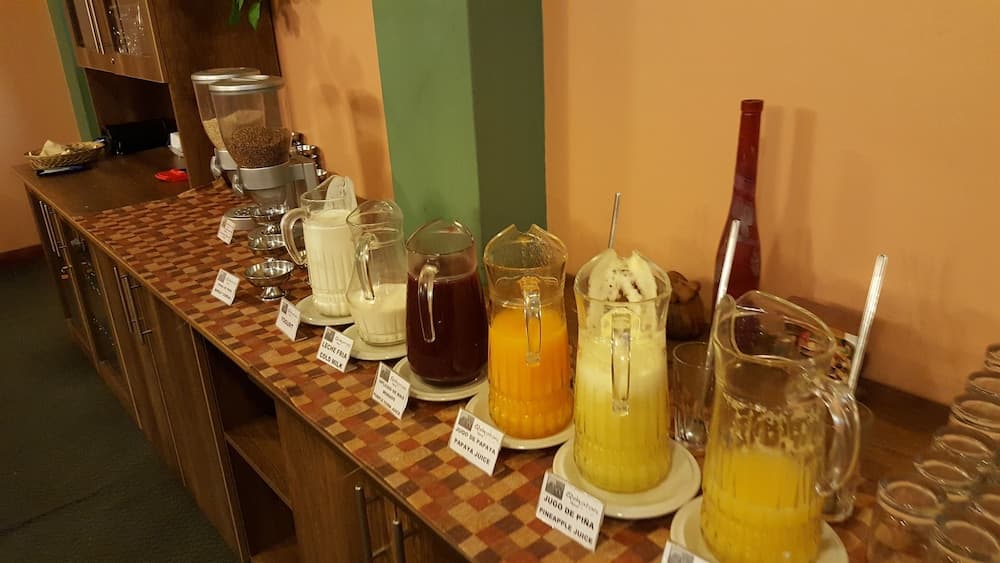 Qelqatani Hotel, Buffet