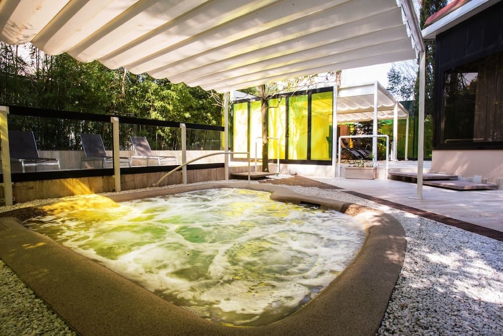 Grand Hotel Panoramic 4*, Outdoor spa tub