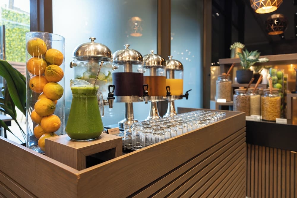 PEPPERCLUB HOTEL, Breakfast buffet