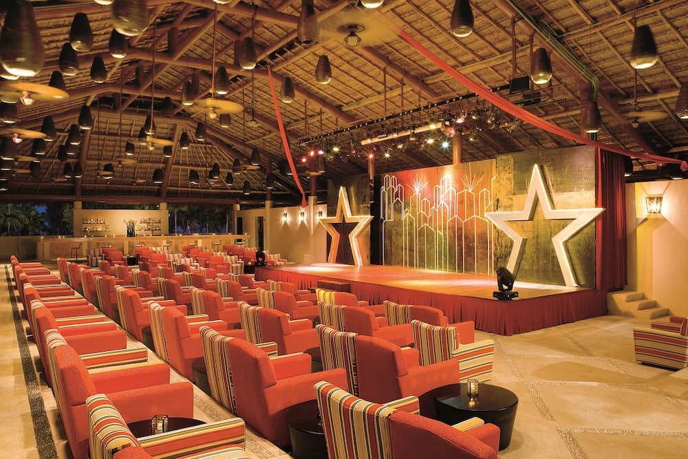 Secrets Maroma Beach Riviera Cancun - Adults Only - All inclusive, Theater show