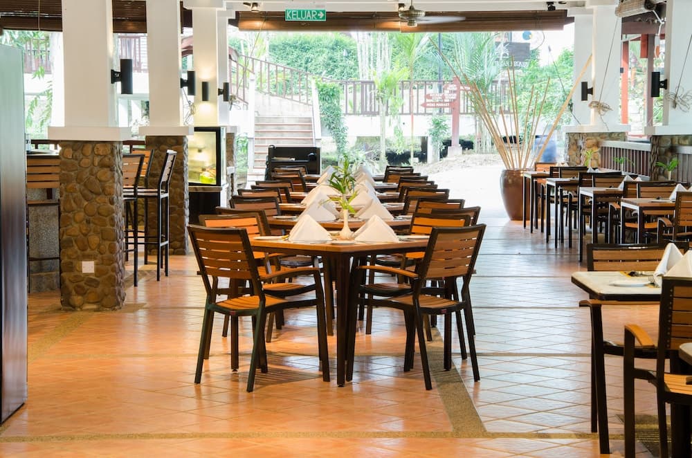 Mutiara Taman Negara, Restaurant