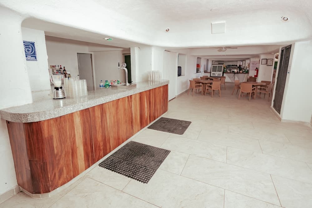 *Playa Suites, Beach bar