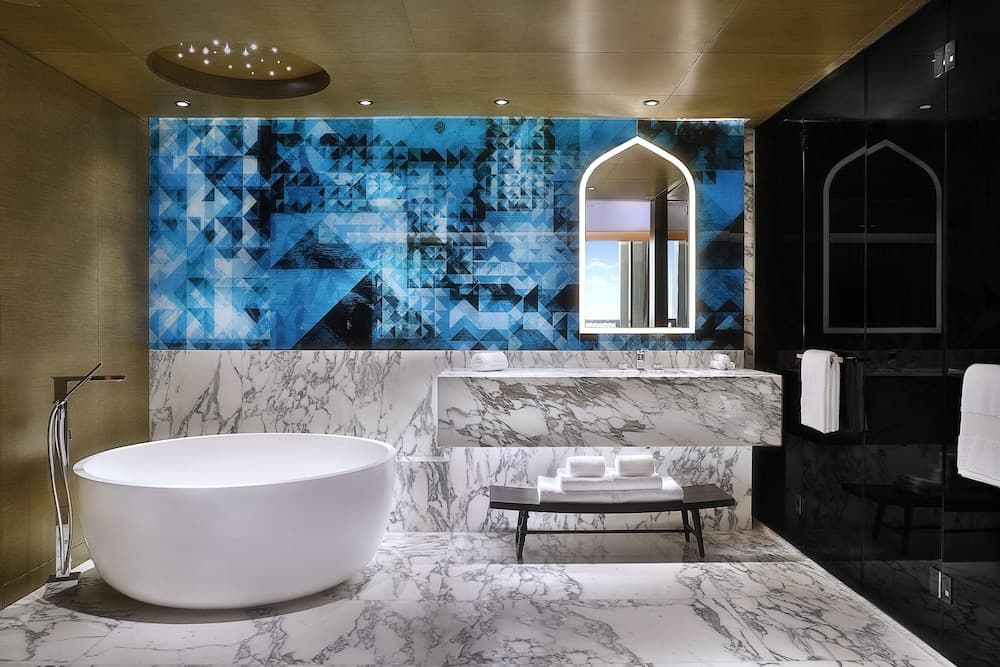 W Muscat, Bathroom