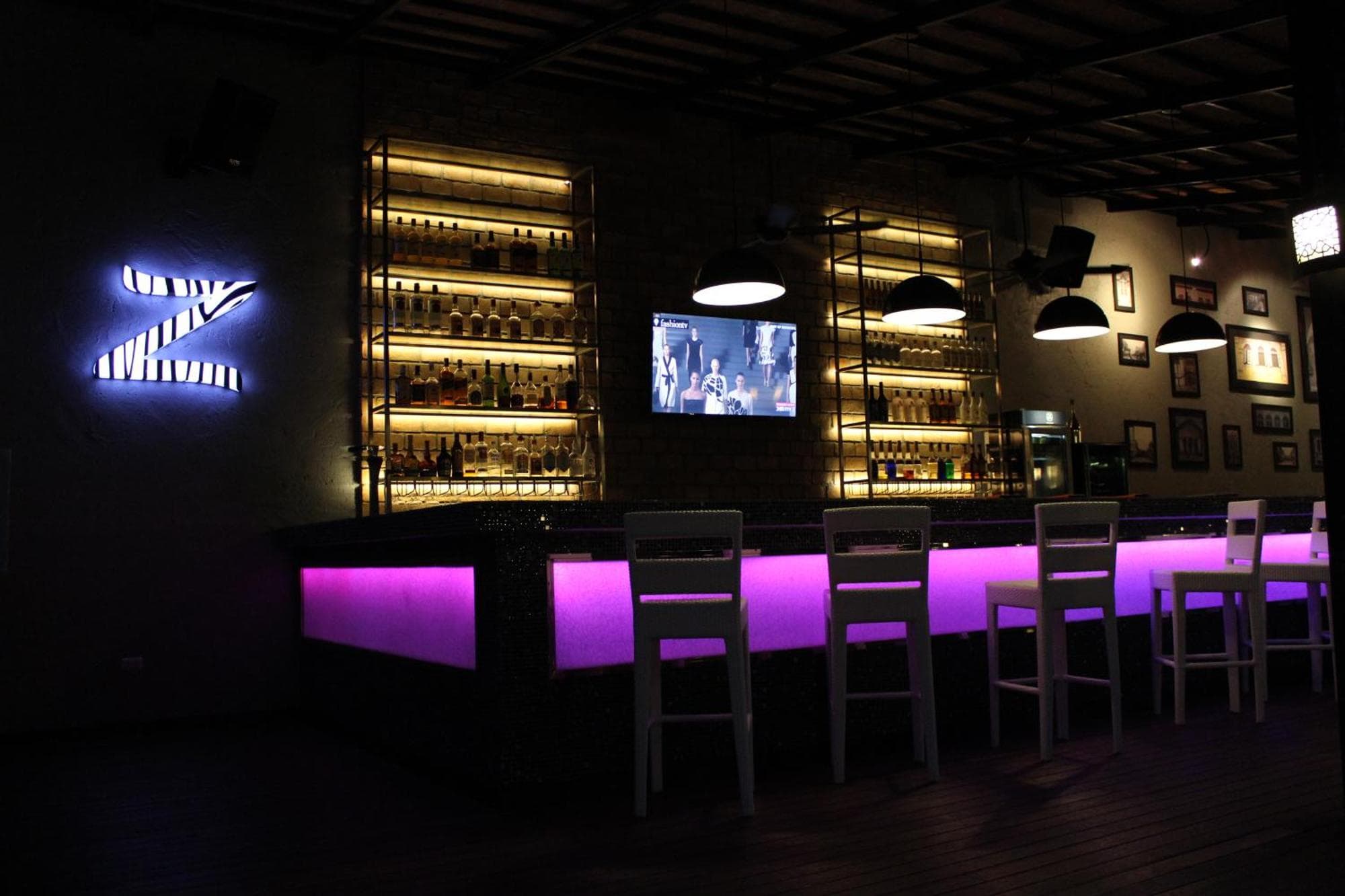 Kata Sea Breeze Resort - SHA Plus, 