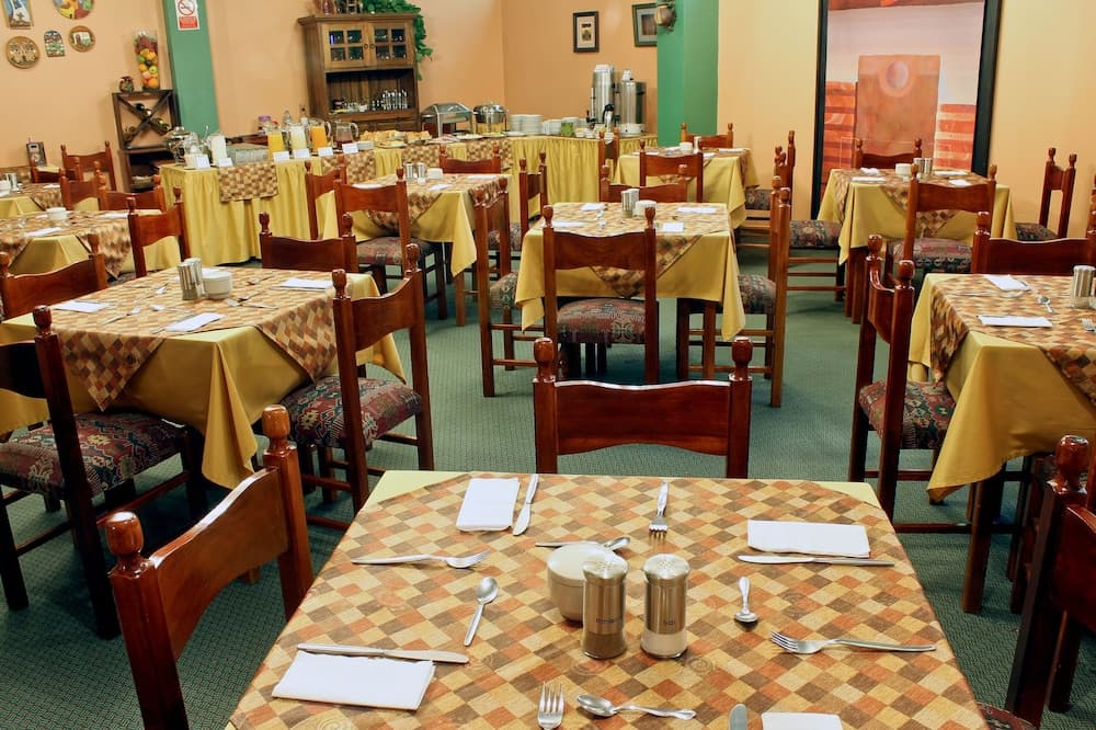 Qelqatani Hotel, Restaurant