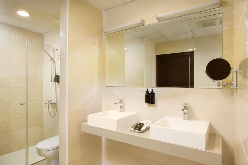 City Hotel Duqm, Bathroom