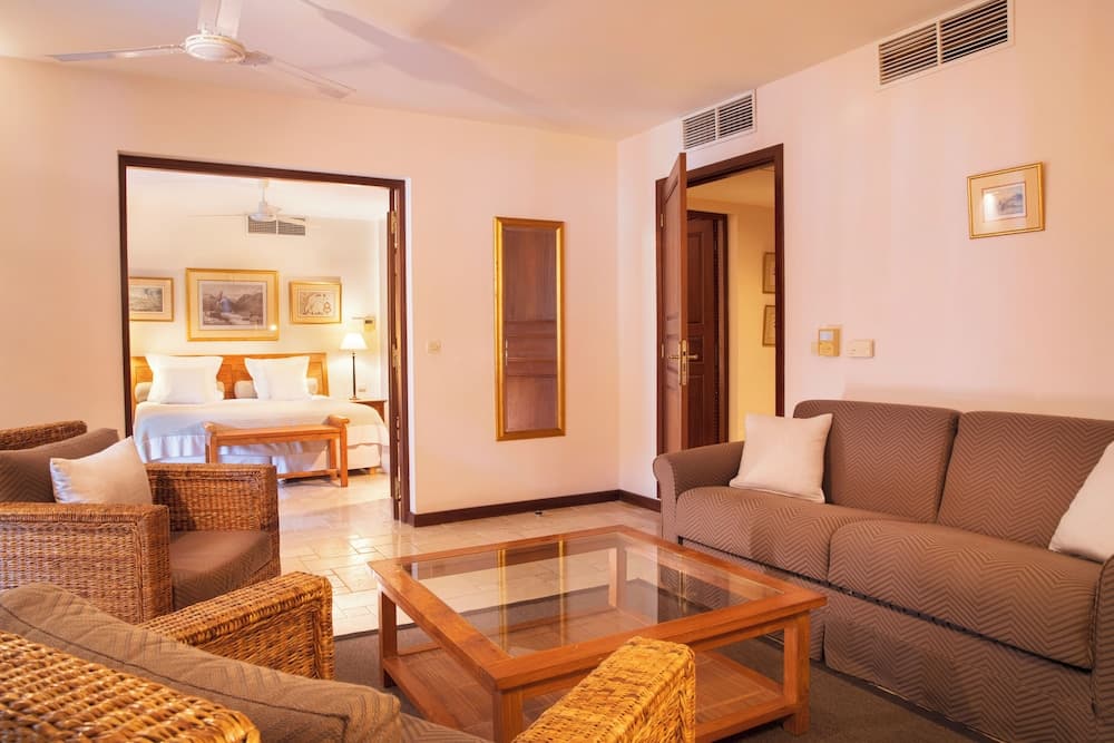 Le Saint Alexis, Living area