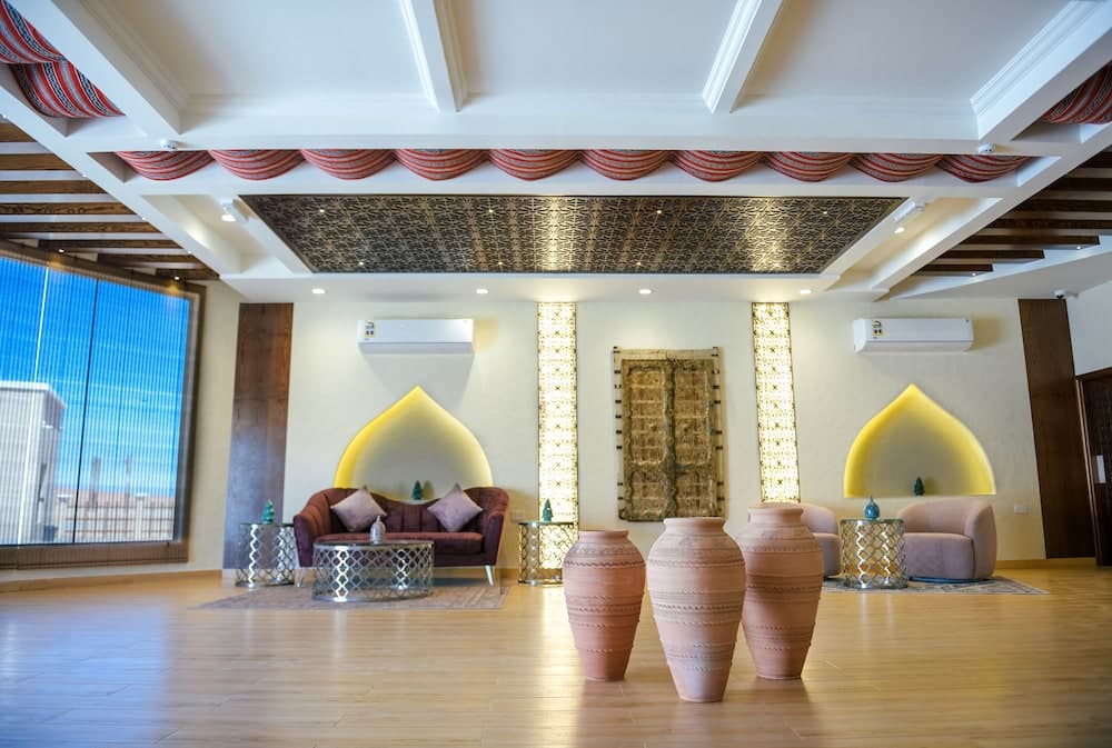 Arabian Nights Resort & Spa, Reception