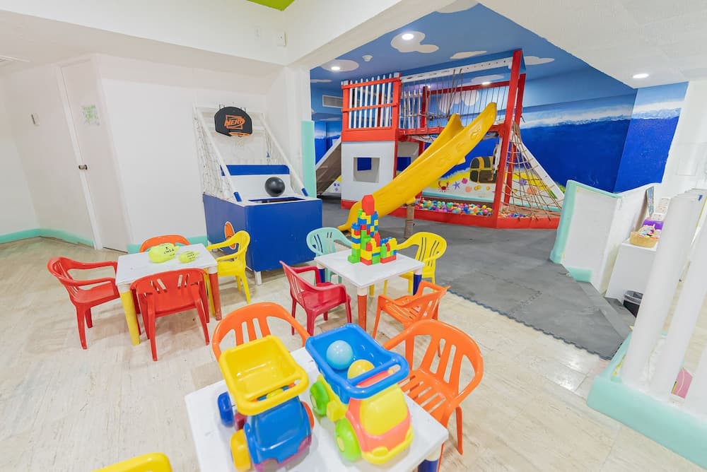 *Playa Suites, Children's play area - indoor