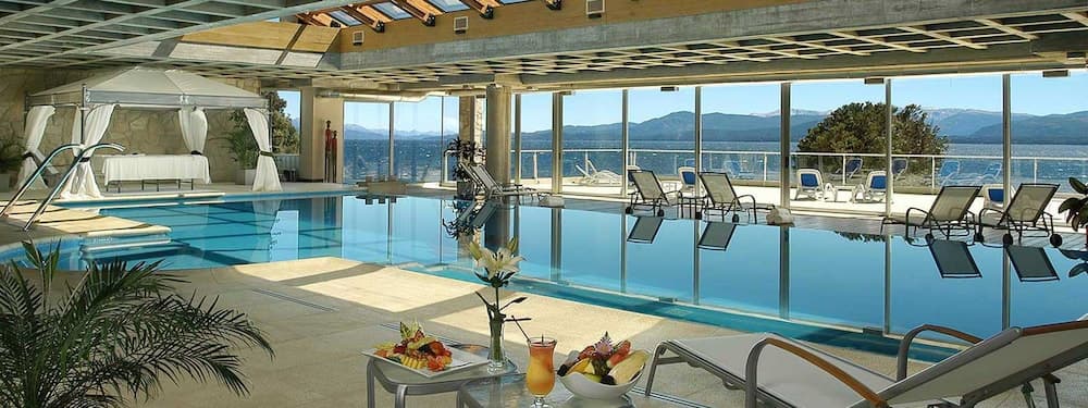 Cacique Inacayal Lake & Spa Hotel, Pool