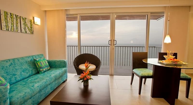 Capilla del Mar, GEN