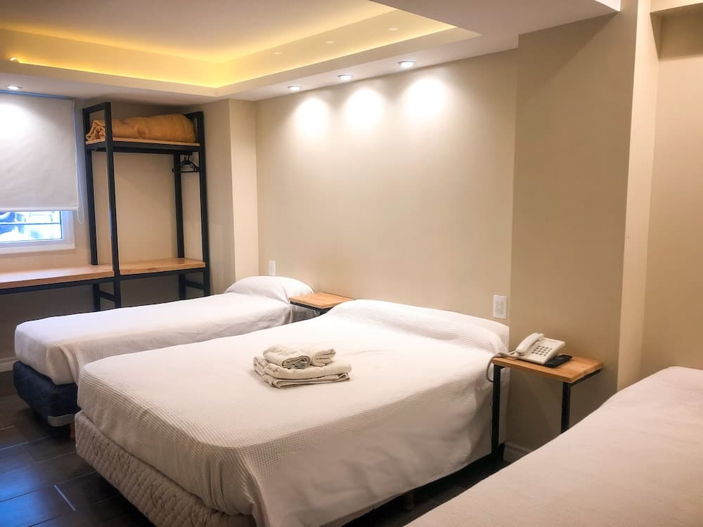 Mónaco Hotel , Room