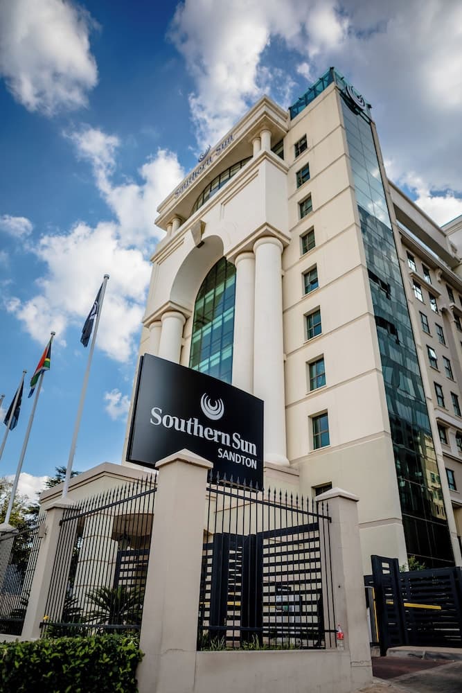 Southern Sun Sandton, Exterior