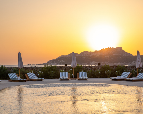 Mangia's Santa Teresa Sardinia, Curio Collection by Hilton, 