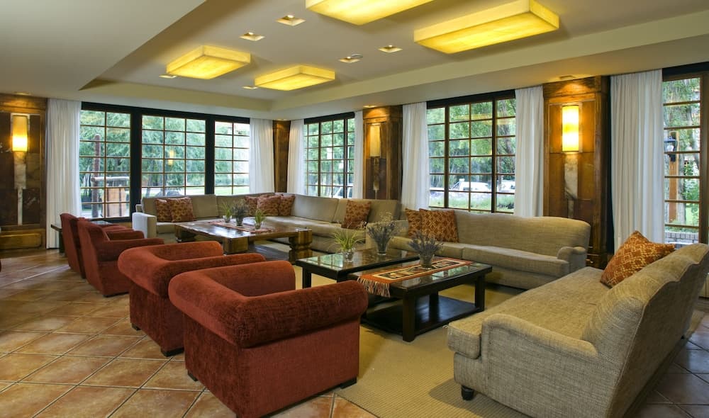 Hotel Posada Los Alamos, Lobby Sitting Area