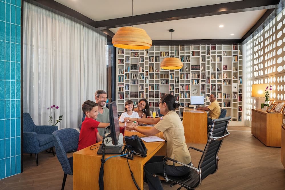 Ocean Riviera Paradise All Inclusive, Reception