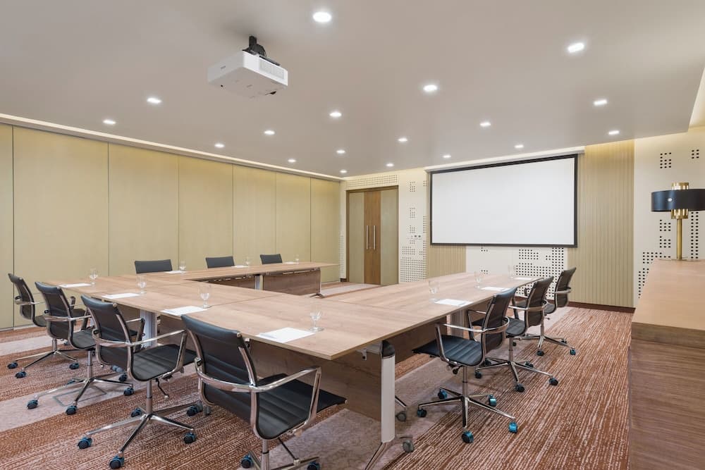 Intercityhotel Bawshar Muscat, Meeting facility