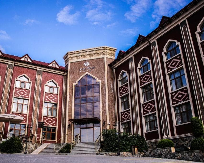 SHEKI PALACE HOTEL , 