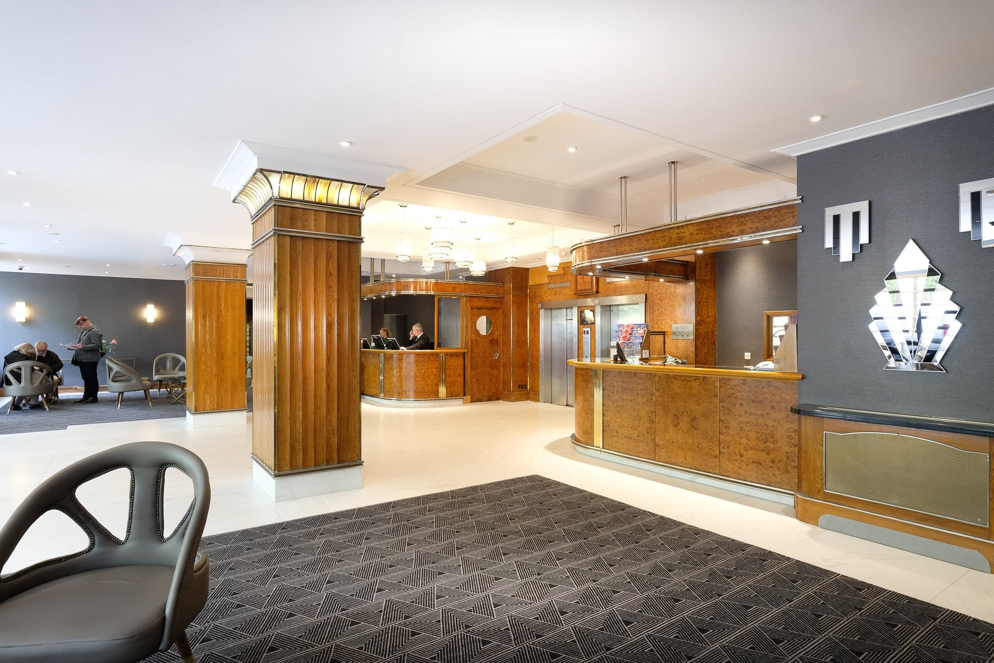 Tavistock Hotel, Lobby