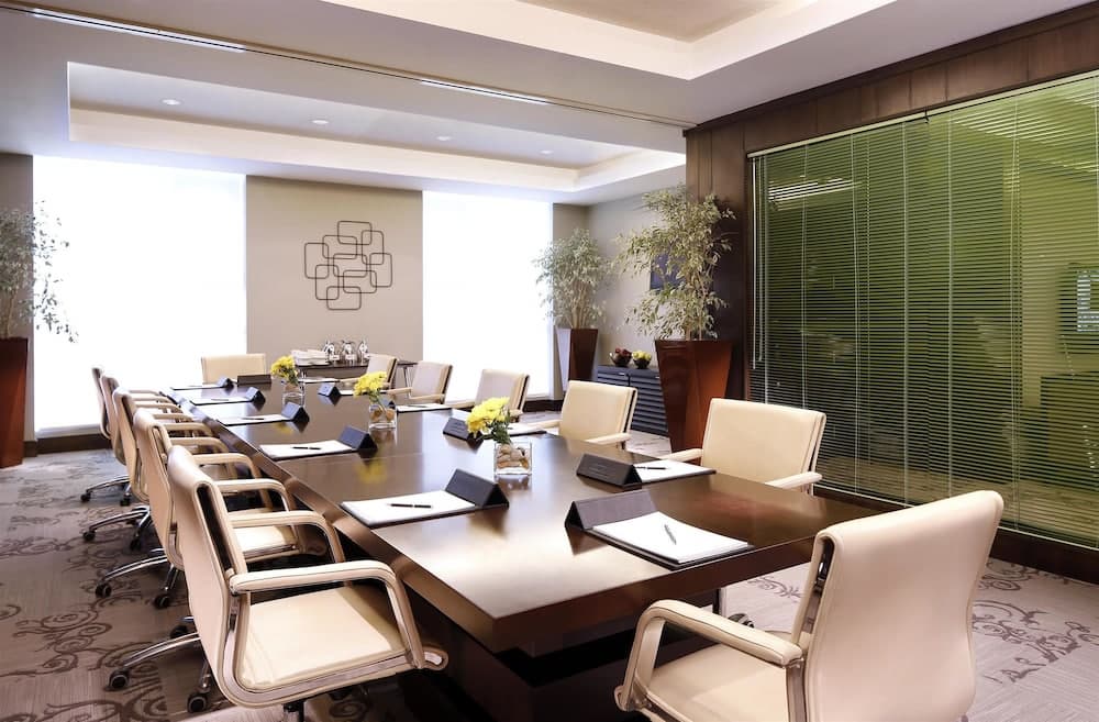 Swissotel Makkah, Business Center