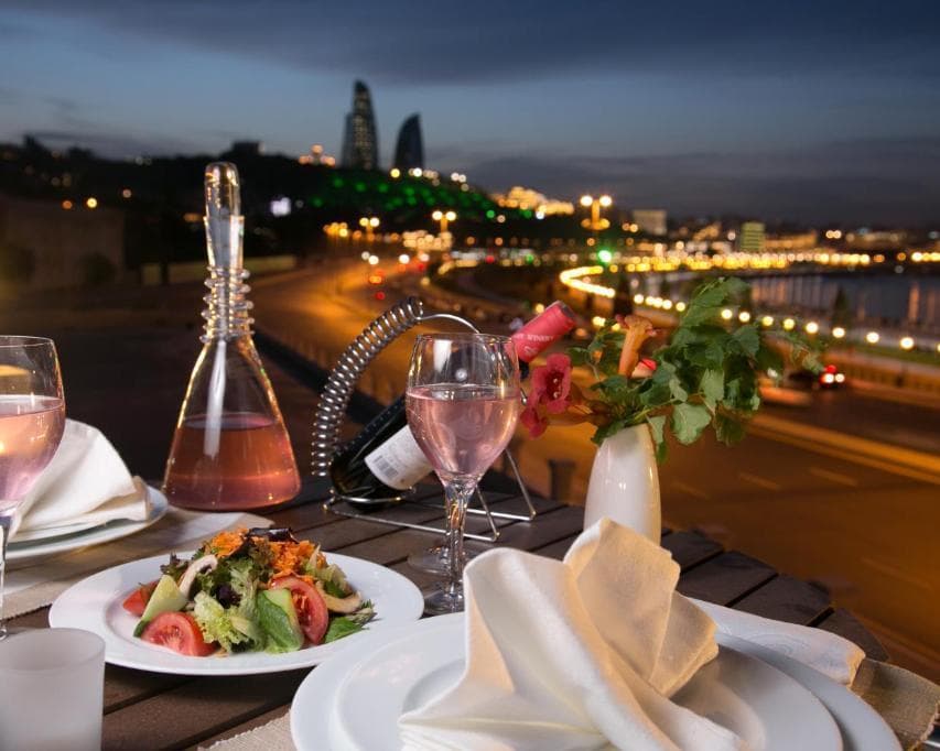 GOLDEN COAST HOTEL BAKU, 