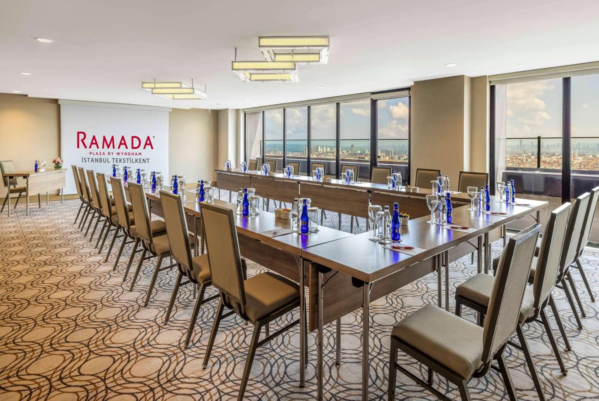 Ramada Plaza By Wyndham Istanbul Tekstilkent, 