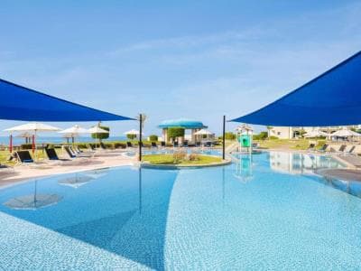 Wyndham Garden Salalah Mirbat , Outdoor pool