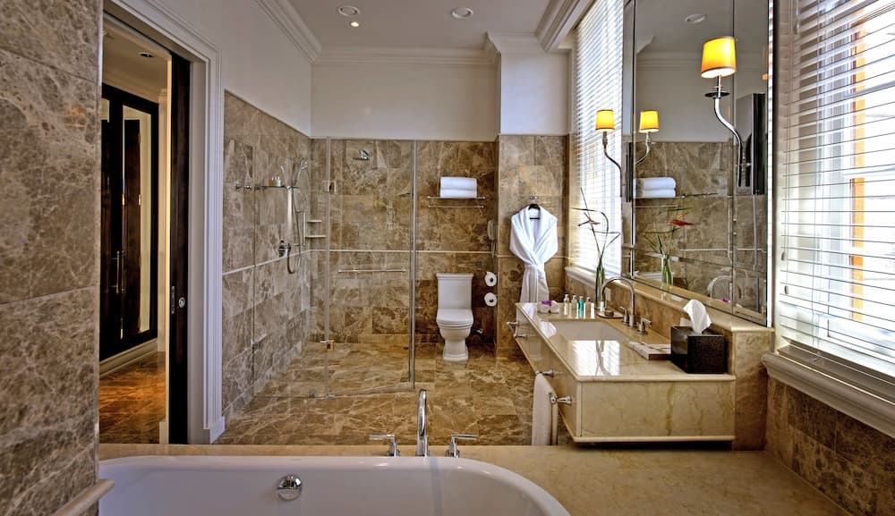 Taj Cape Town, Bathroom