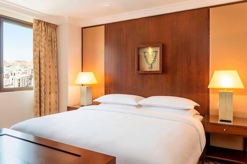 Sheraton Oman Hotel, Room