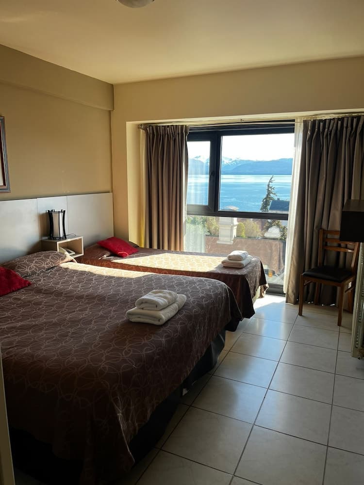 Hotel Internacional, Room