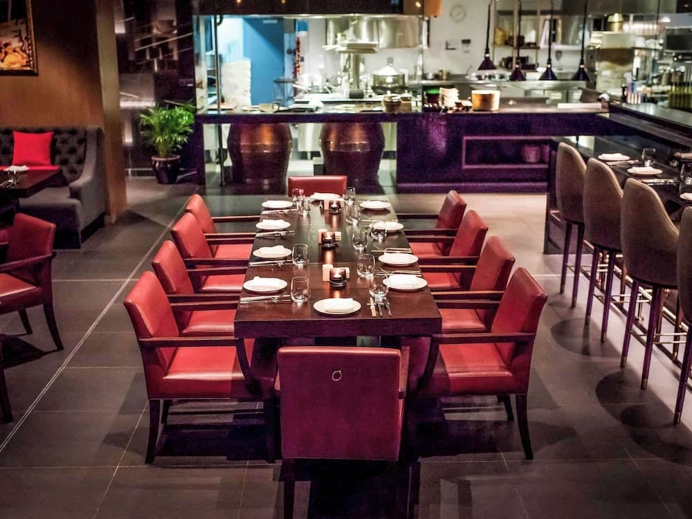 Novotel Muscat Airport, Restaurant