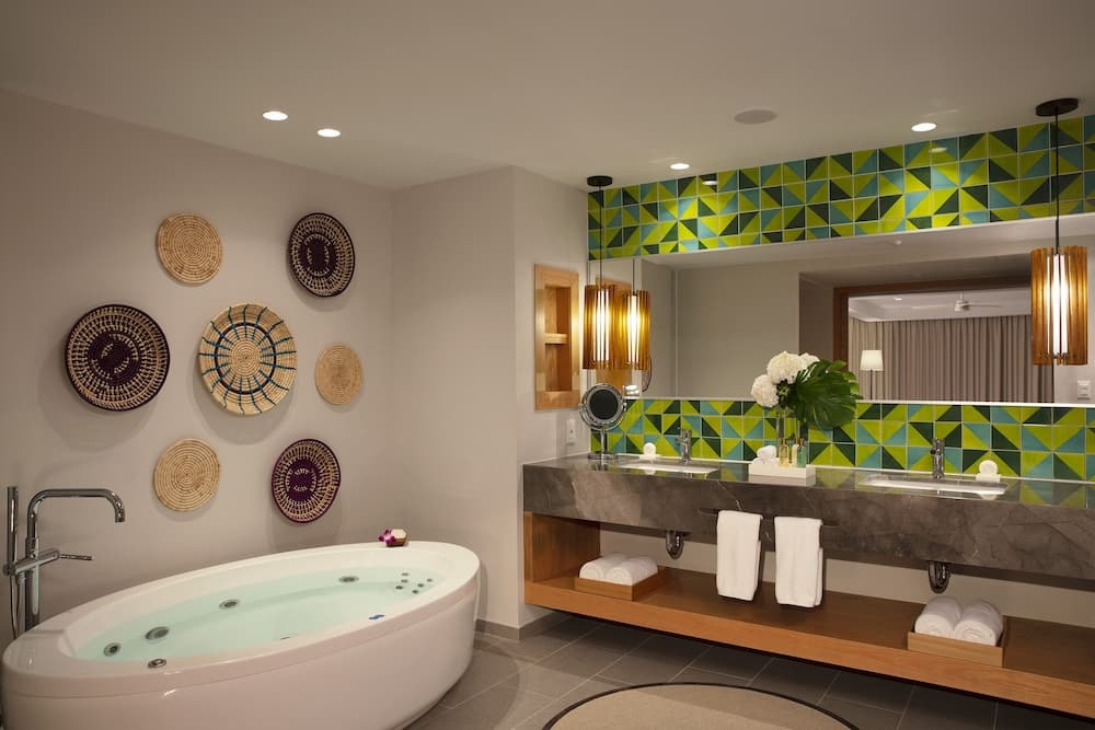 Dreams Natura Resort & Spa - All Inclusive, Bathroom