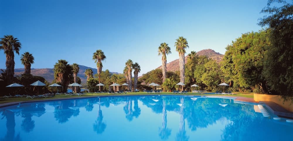 The Cabanas Hotel at Sun City Resort, Outdoor pool