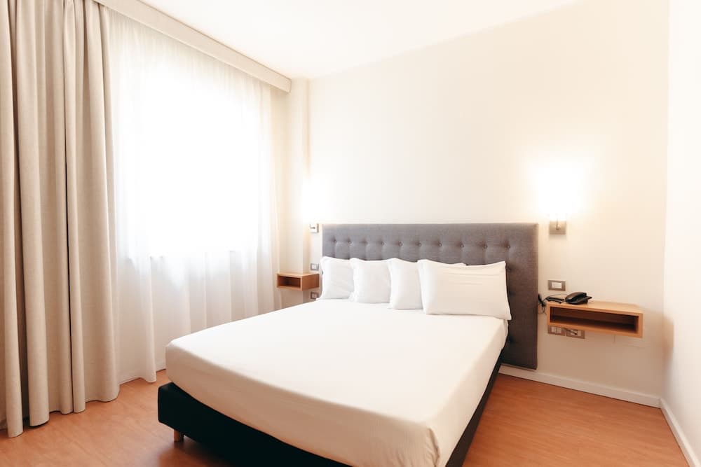 Hotel Excelsior Bari, Room