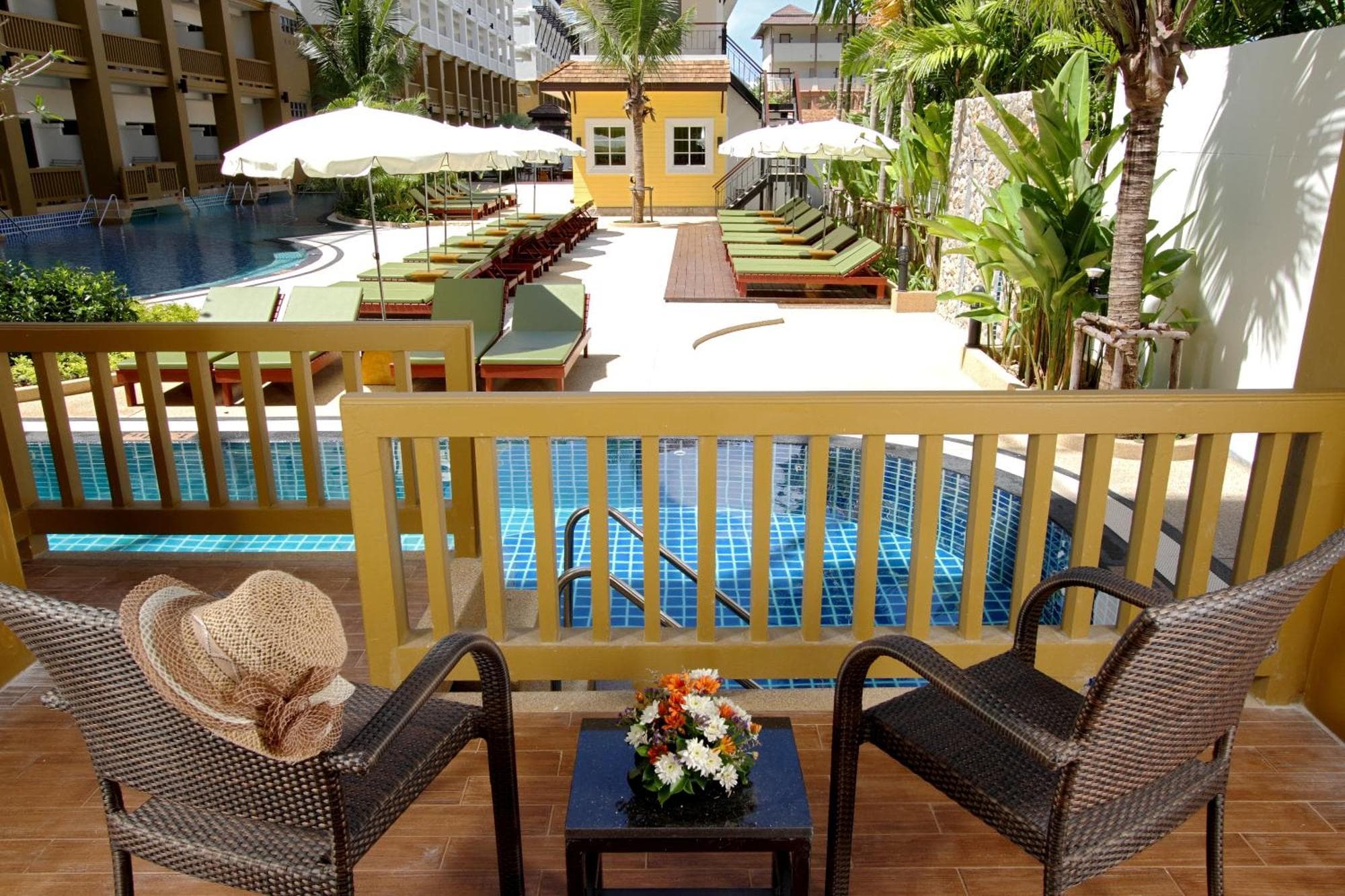 Kata Sea Breeze Resort - SHA Plus, 