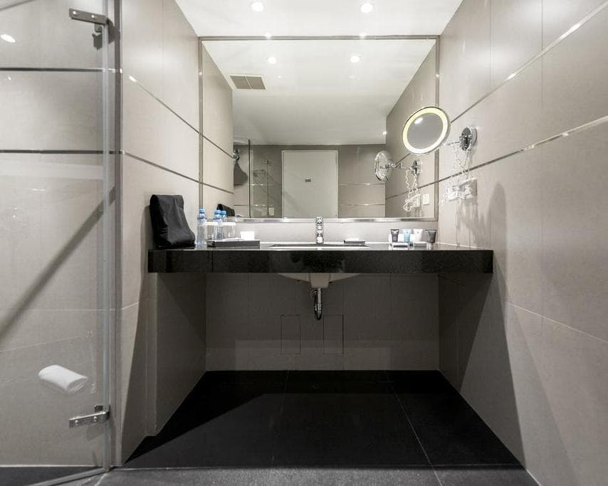 Crowne Plaza Hotels & Resorts, 