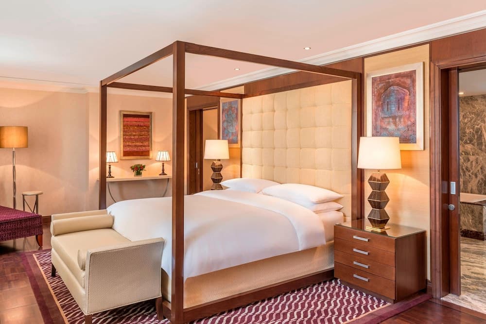 Sheraton Oman Hotel, Room