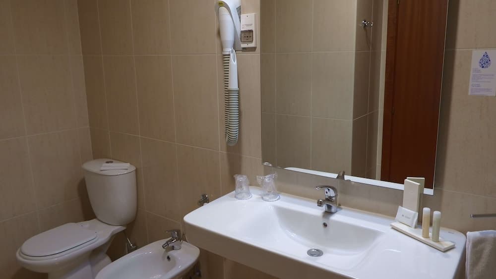Golden Tulip Braga Hotel & Spa, Banheiro