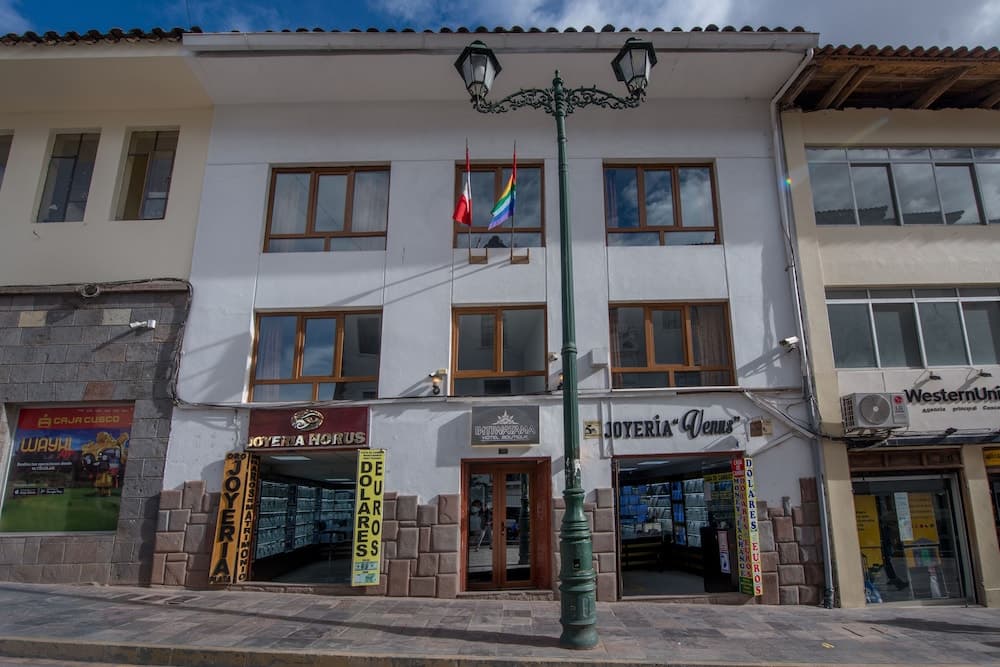 Intiwatana Hotel Boutique, Front of property