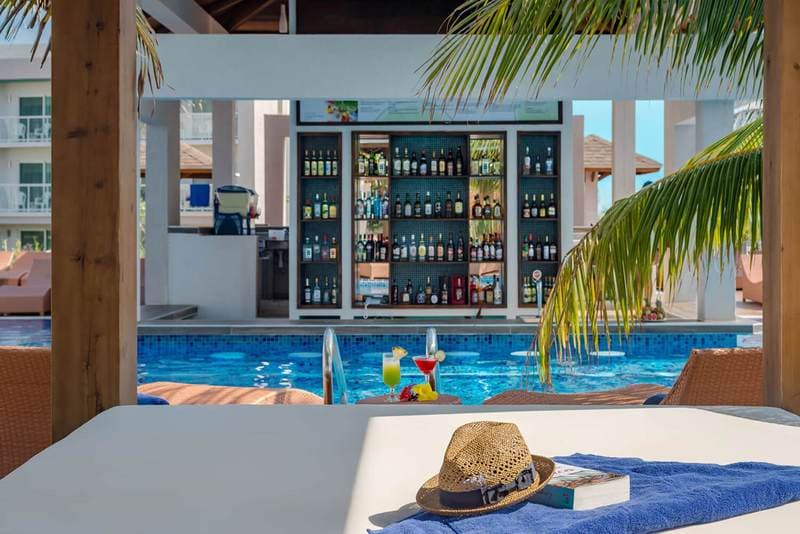 Roc Casa del Mar, PIS