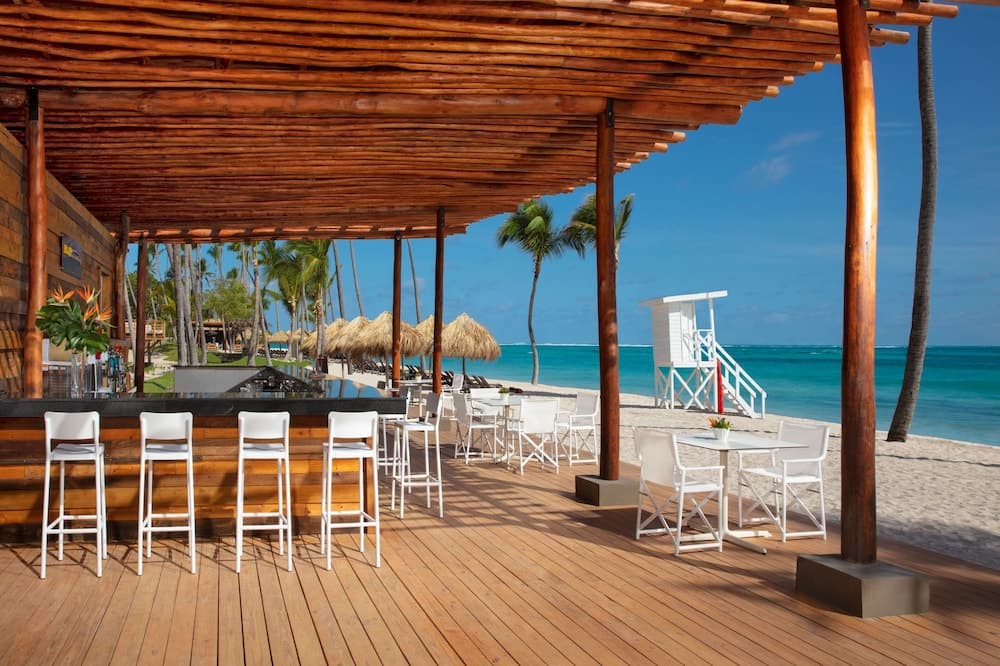 Dreams Flora Resort & Spa - All Inclusive, Beach bar