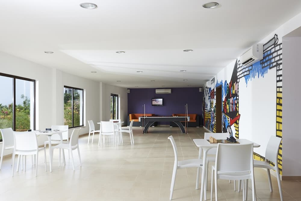 Melia Dunas Beach Resort & Spa, Billiards