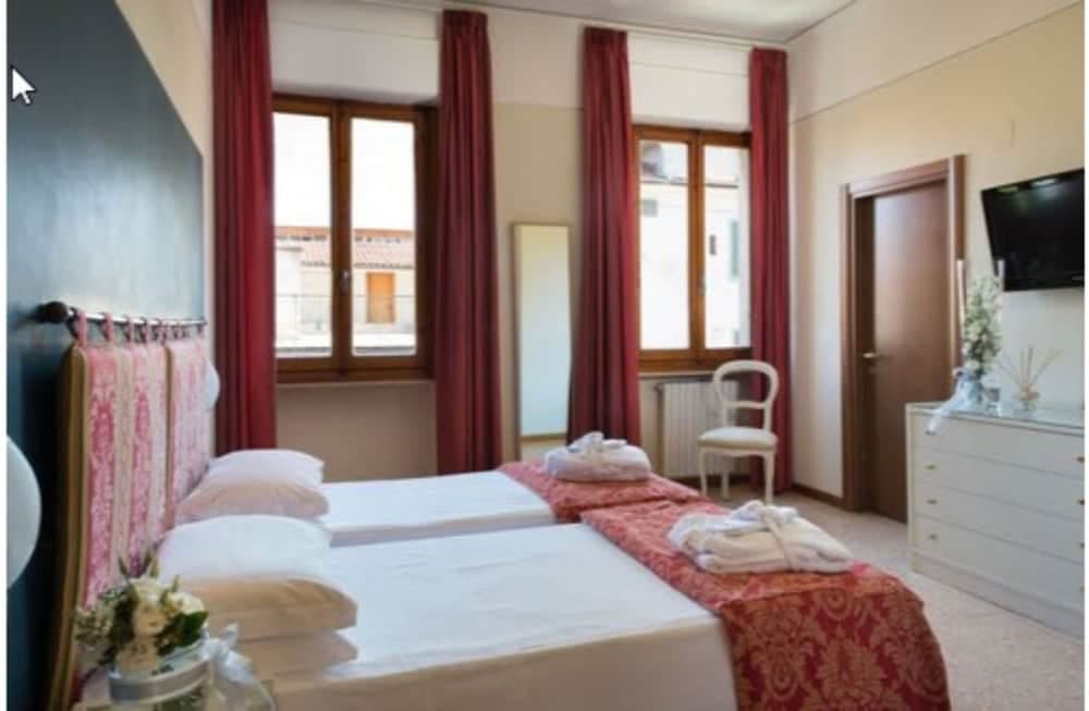 Hotel Ariston, 