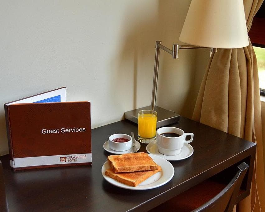 Los Girasoles Hotel , 